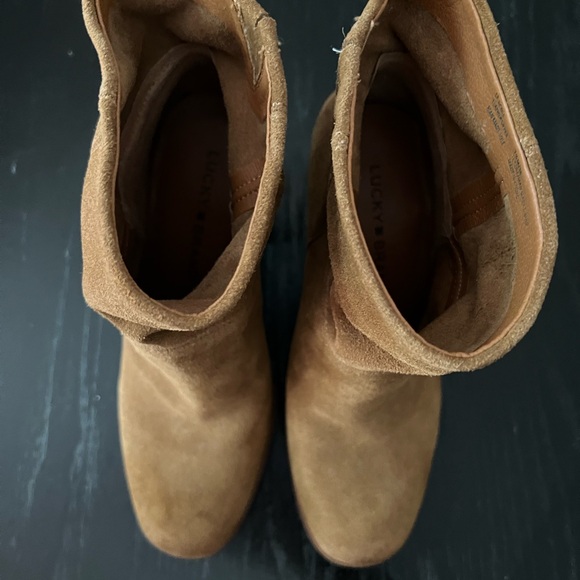 Lucky Brand Womens Jicole Suede Booties - Picture 9 of 14